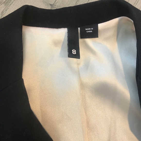 H & M Divided Black Blazer - Picture 5 of 7